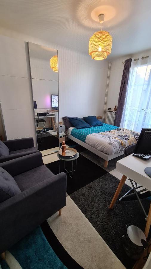 Residence Cosy, Chambre Privee Non Mitoyenne Avec Serrure Dans Un Appartement De 50 M Carres Коломб Экстерьер фото